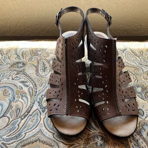 Easy Street Brown Sandals